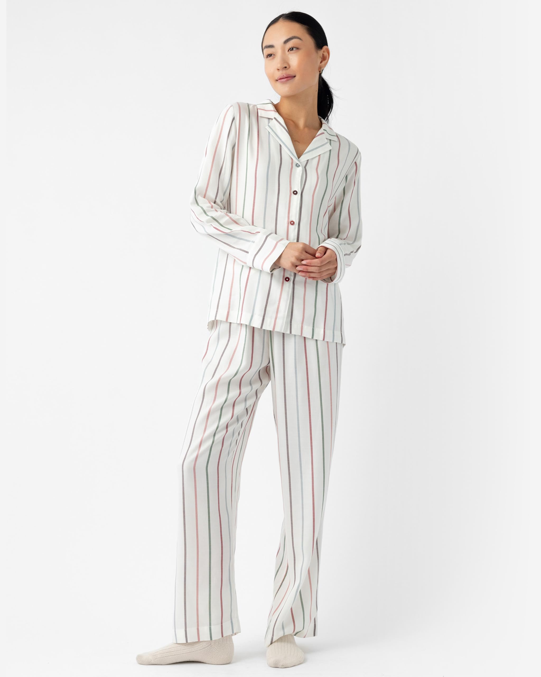 Cozy Earth Soft Woven Long Sleeve Pajama Set For Women - Luxury Button-Up Sleepwear - Image 3