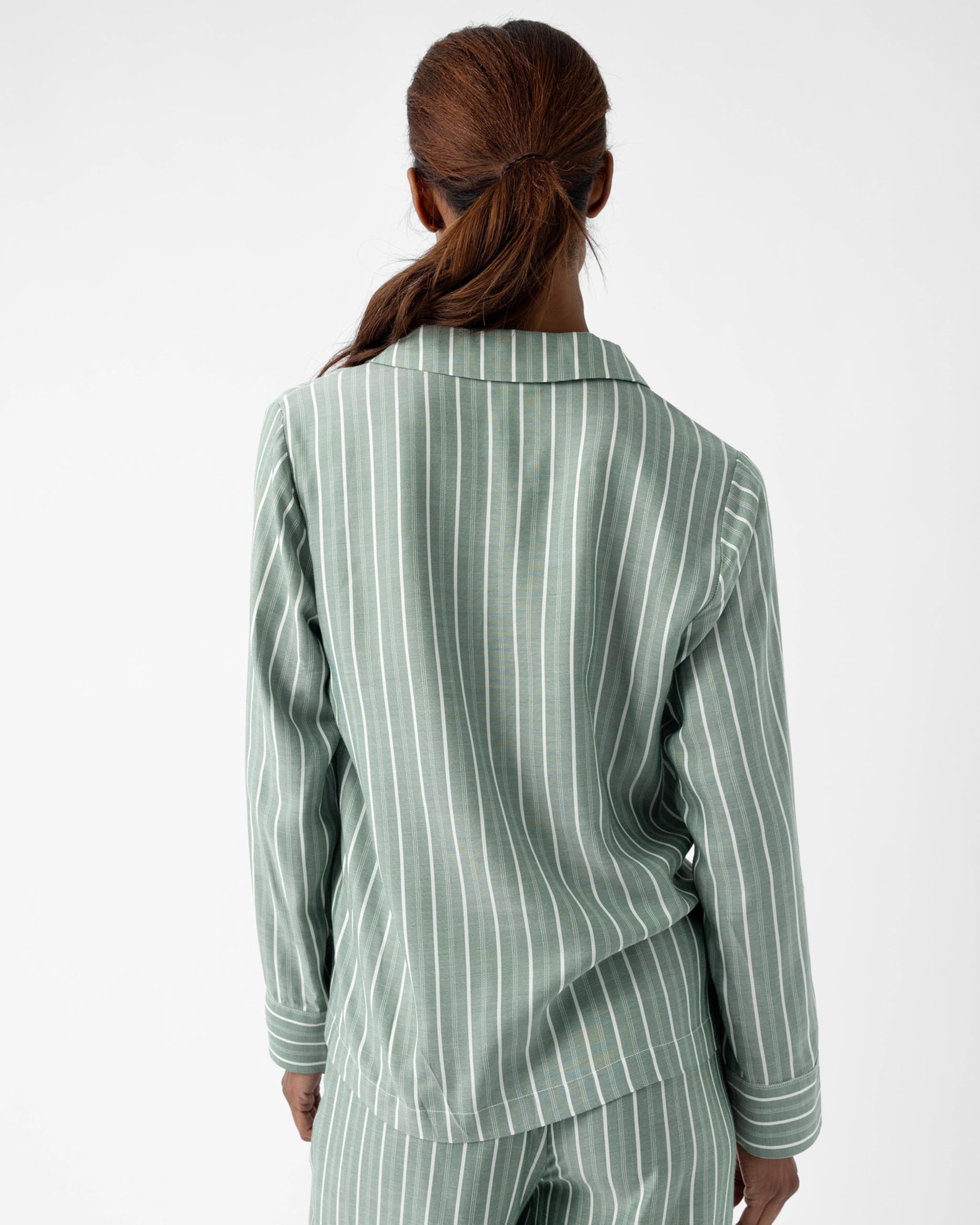 Cozy Earth Soft Woven Long Sleeve Pajama Set For Women - Luxury Button-Up Sleepwear - Image 4